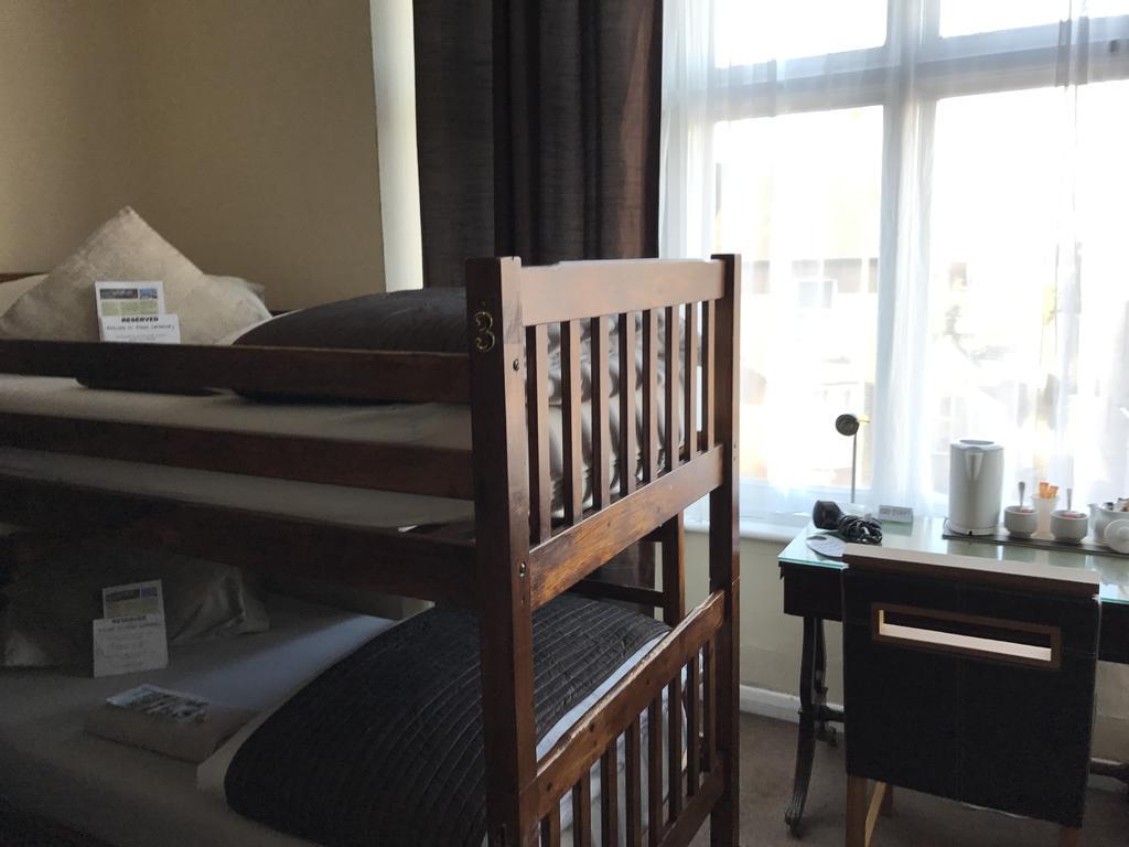 Kipps Backpackers Canterbury Eksteriør bilde