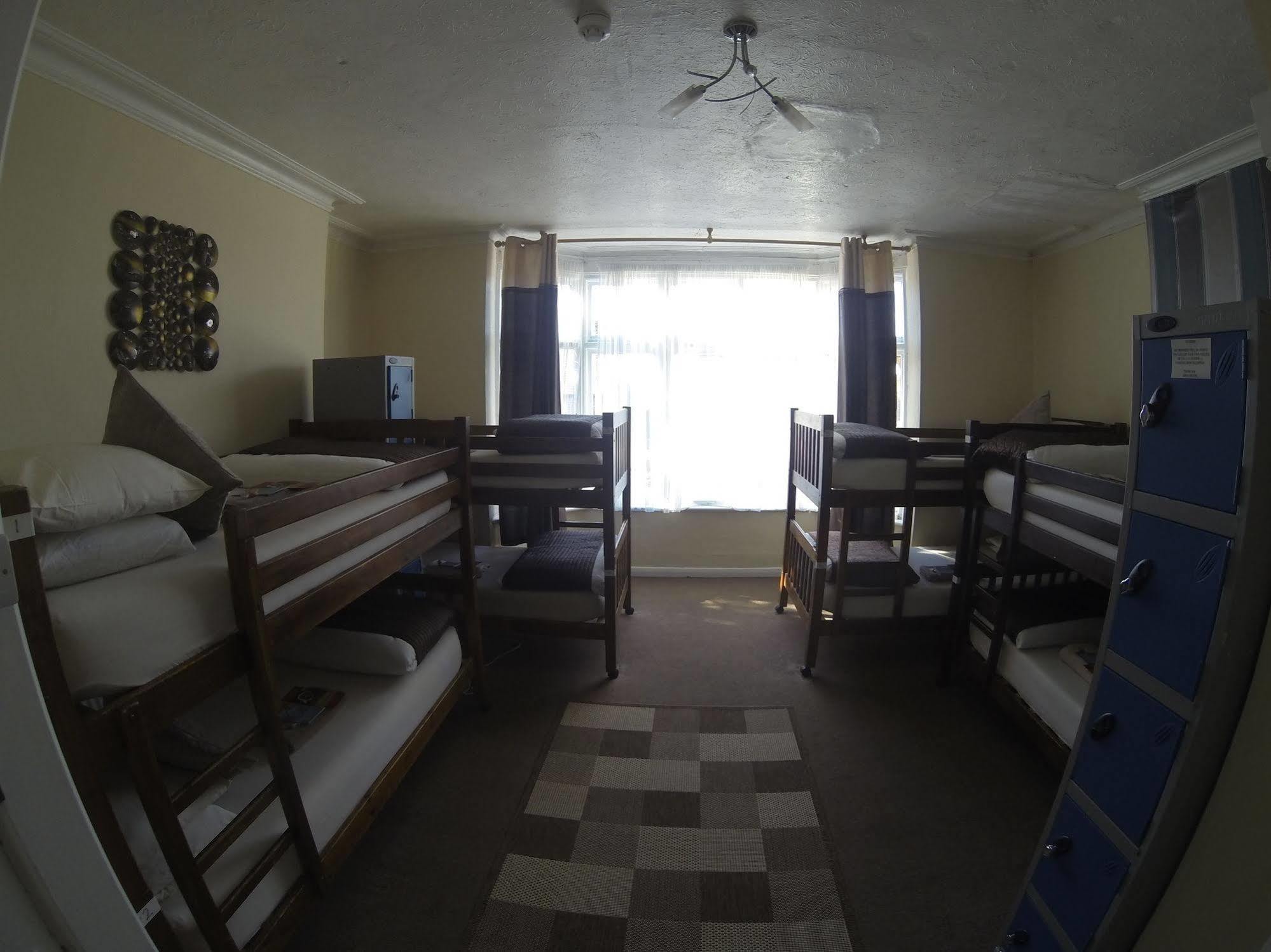 Kipps Backpackers Canterbury Eksteriør bilde