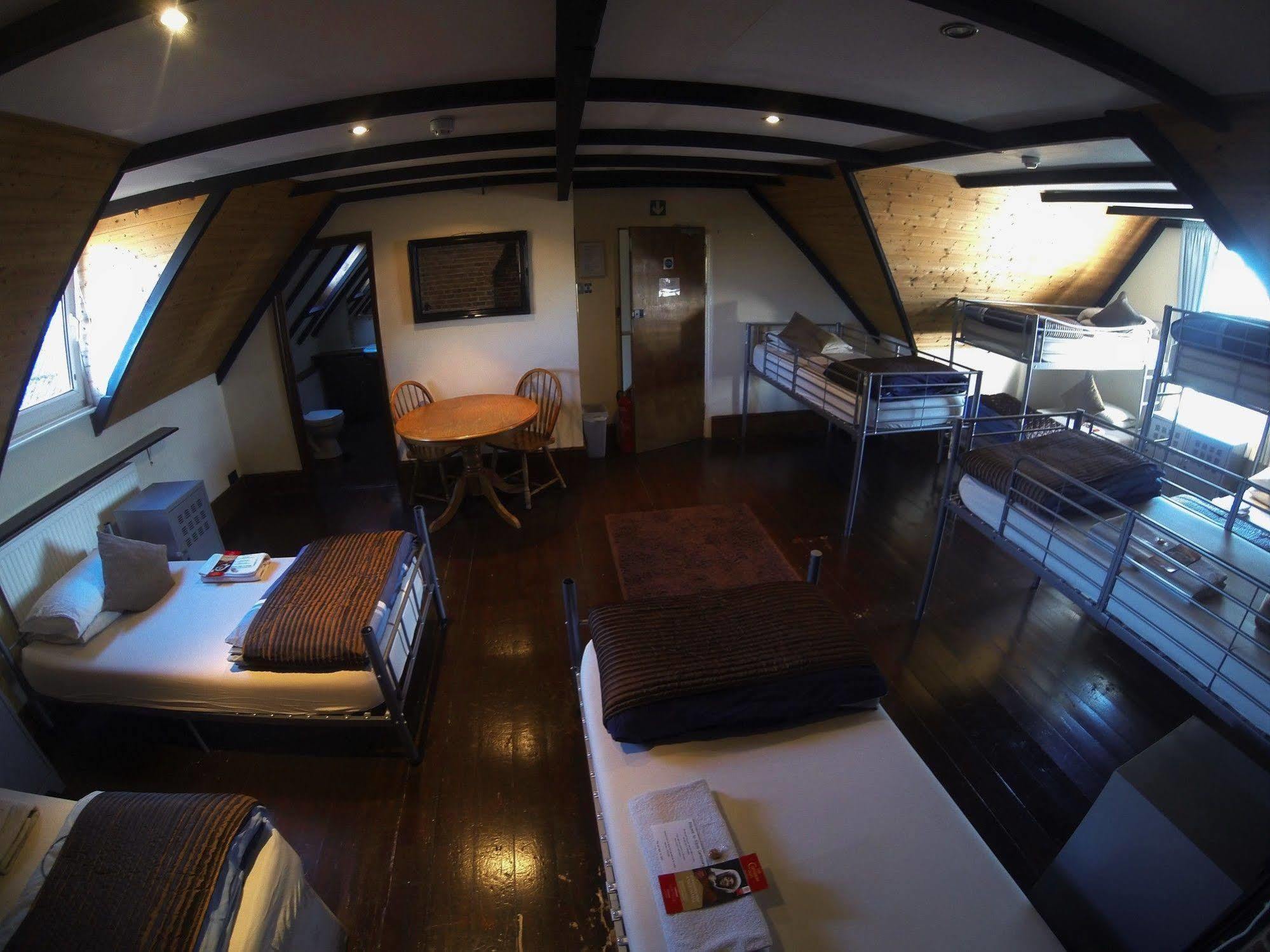 Kipps Backpackers Canterbury Eksteriør bilde